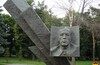от памятника Карбышева(ГОЛОВА) — по району